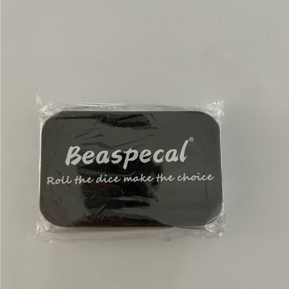 Beaspecal Elegant Black Dice game